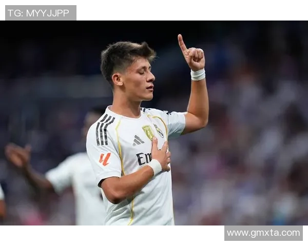 曝皇马更衣室分裂成2派，3轮丢6分，阿隆索失掉2大中心信赖